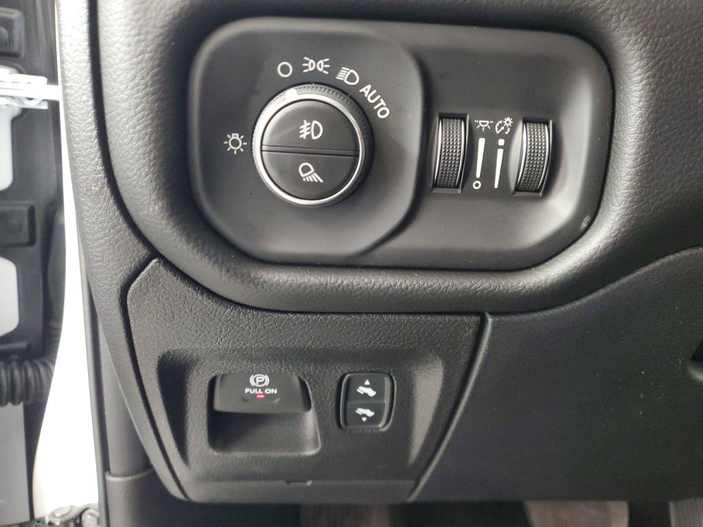 2026 RAM 1500 LARAMIE 缩略图 12