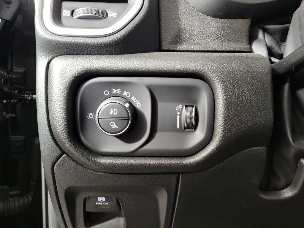 2026 RAM 1500 EXPRESS 缩略图 13