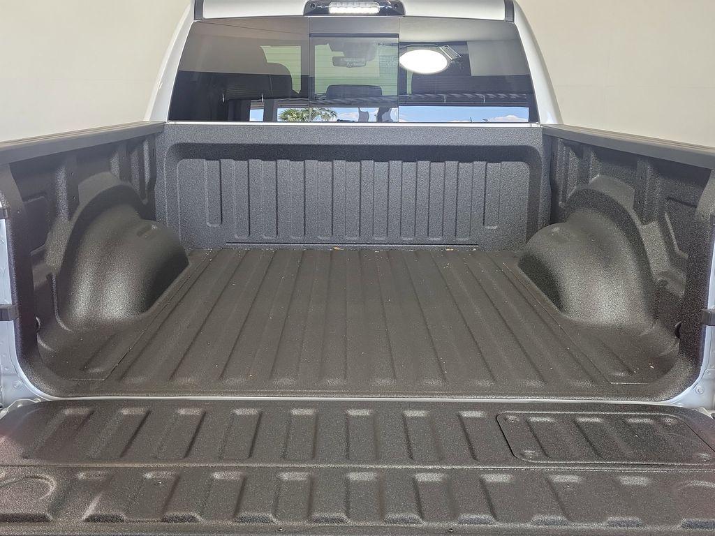 صورة مصغرة 25 لـ 2026 RAM 1500 RHO CREW CAB 4X4 5'7' BOX