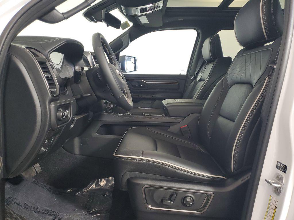 صورة مصغرة 11 لـ 2026 RAM 1500 LIMITED