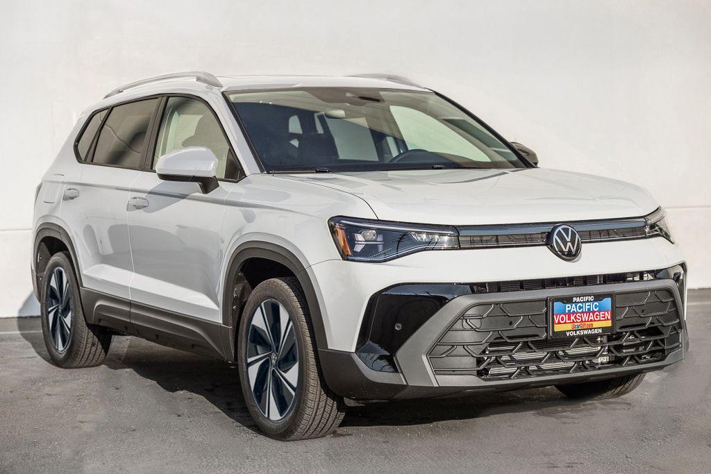 New 2026 Volkswagen Taos 1.5T SE