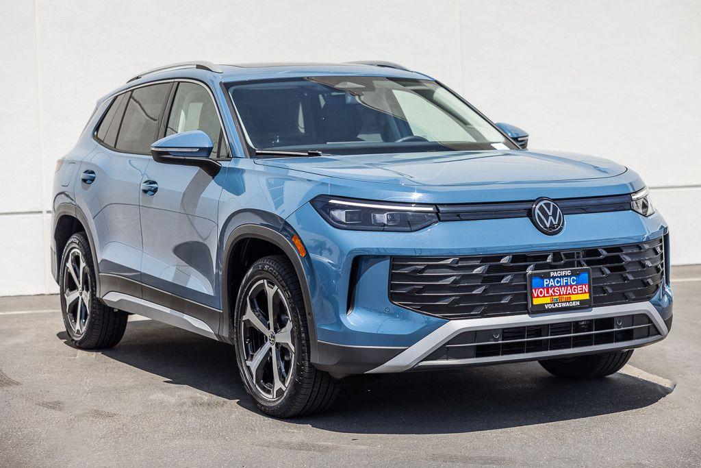 New 2026 Volkswagen Tiguan 2.0T SE