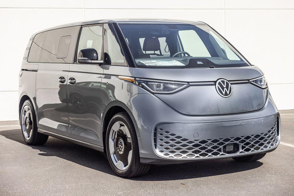 New 2025 Volkswagen ID. Buzz Pro S Plus