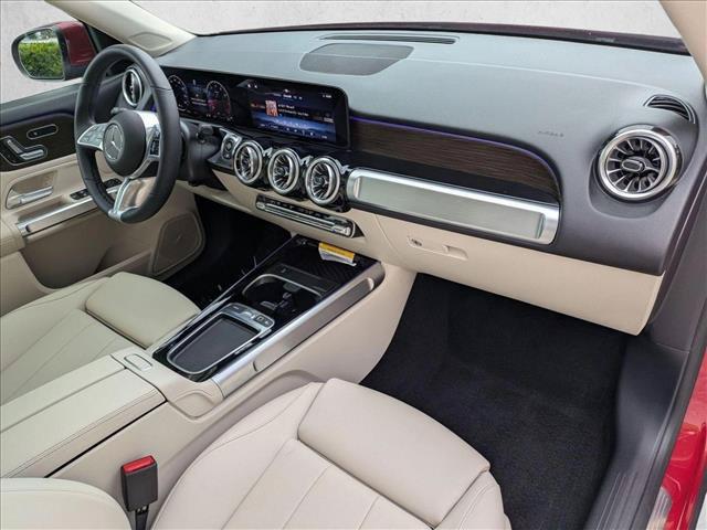 2026 Mercedes-BENZ GLB — миниатюра 23