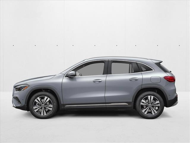 2026 Mercedes-BENZ GLA photo 3