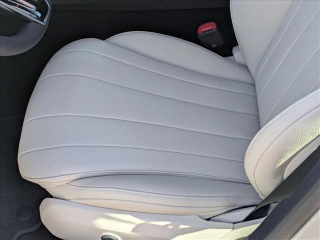 MERCEDES-BENZ E-CLASS - 4