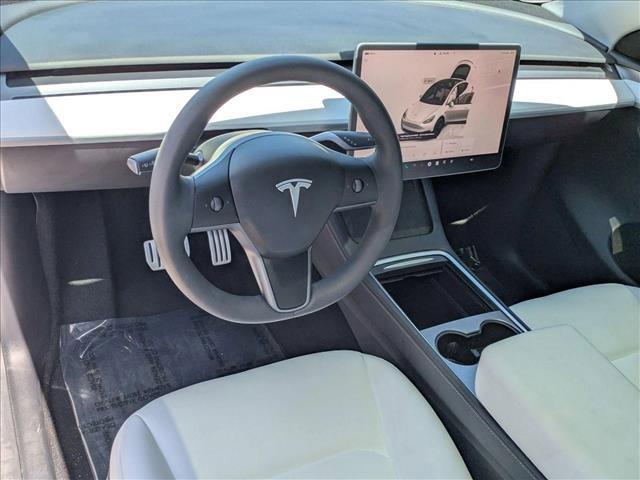TESLA MODEL Y PERFORMANCE DUAL MOTOR ALL-WHEEL DRIVE - 10