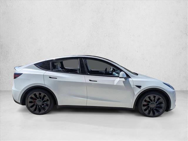 TESLA MODEL Y PERFORMANCE DUAL MOTOR ALL-WHEEL DRIVE - 4