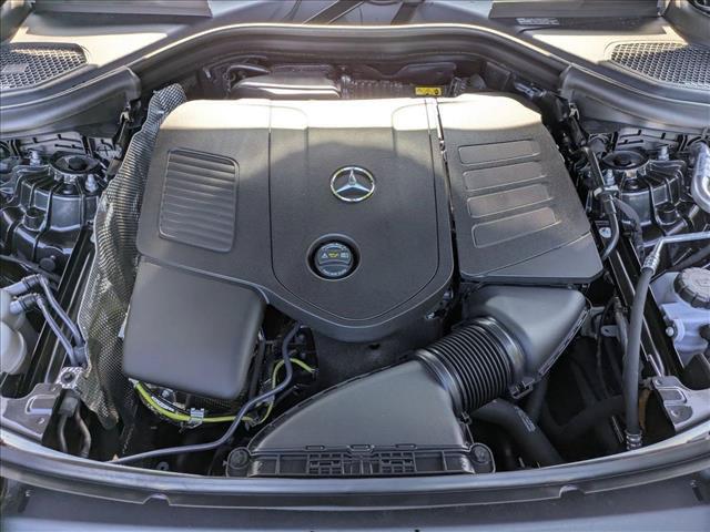 2025 Mercedes-BENZ GLC — миниатюра 25