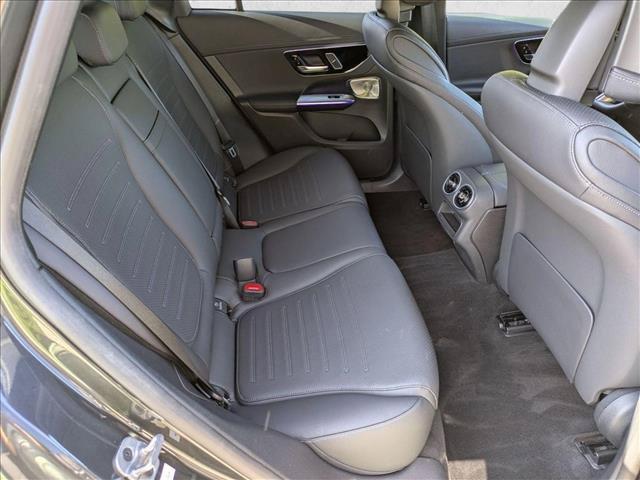 2025 Mercedes-BENZ GLC — миниатюра 22