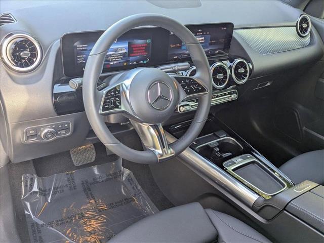 MERCEDES-BENZ GLA-CLASS - 10