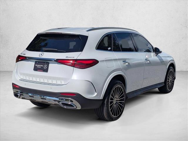 2027 Mercedes-BENZ GLC — миниатюра 2