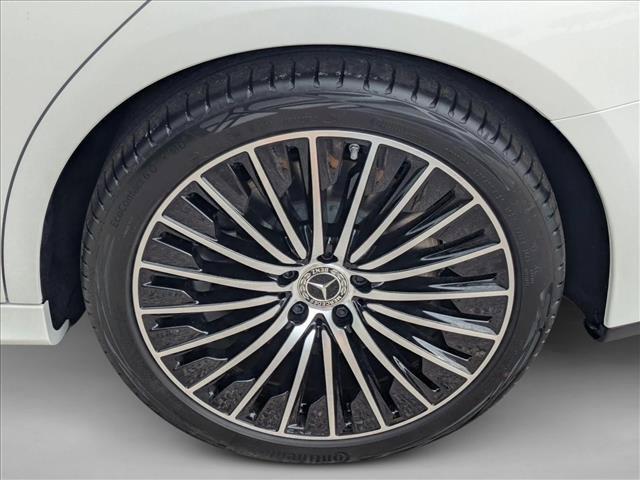 صورة 10 لـ 2027 Mercedes-BENZ E-CLASS