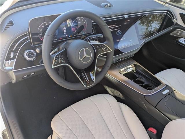 MERCEDES-BENZ E-CLASS - 3