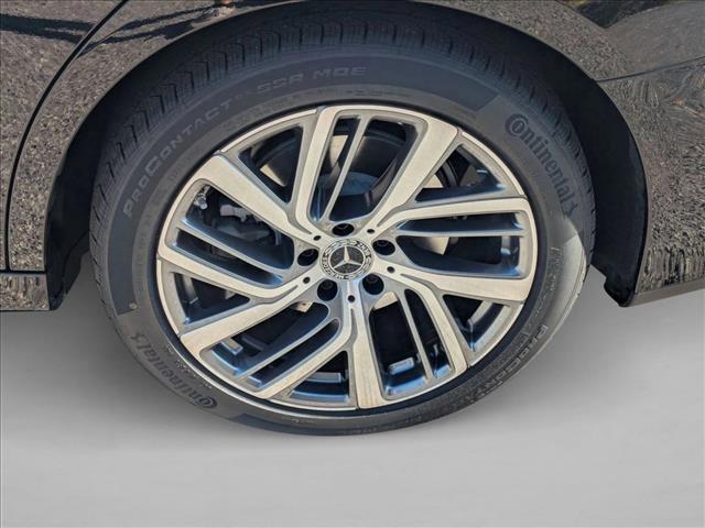 MERCEDES-BENZ E-CLASS - 10