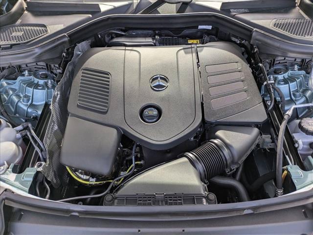 2026 Mercedes-BENZ GLC — миниатюра 17