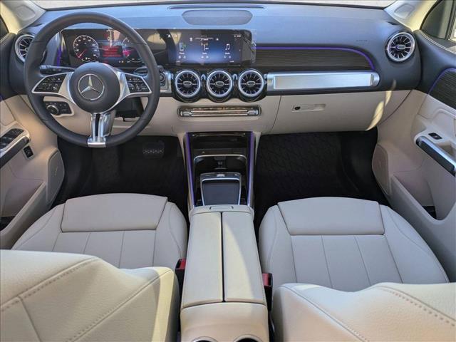 2026 Mercedes-BENZ GLB — миниатюра 14