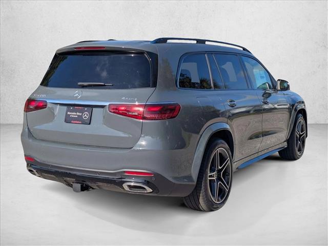 2026 Mercedes-BENZ GLS — миниатюра 2