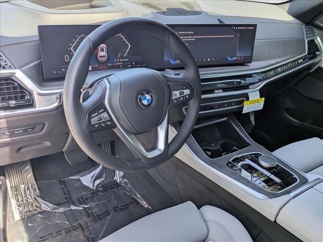 صورة 10 لـ 2026 BMW X5 XDRIVE40I