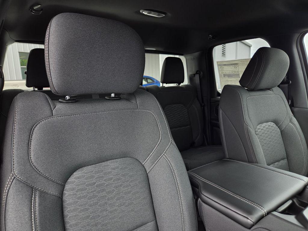 2026 RAM 1500 EXPRESS — миниатюра 30