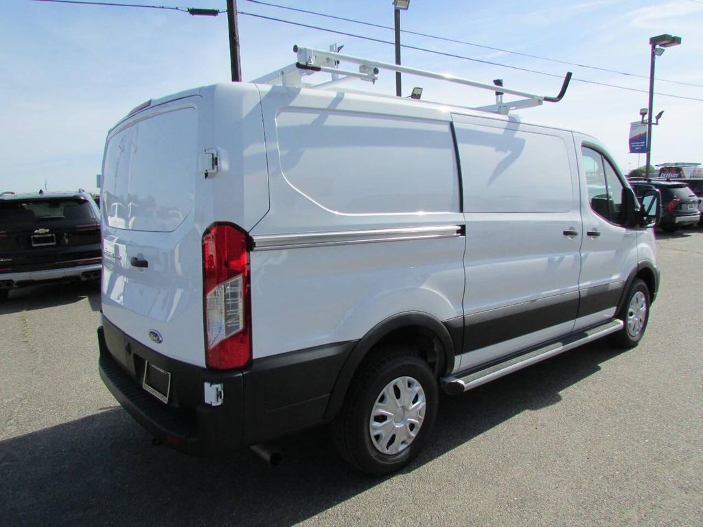 صورة 7 لـ 2024 FORD TRANSIT-250 BASE