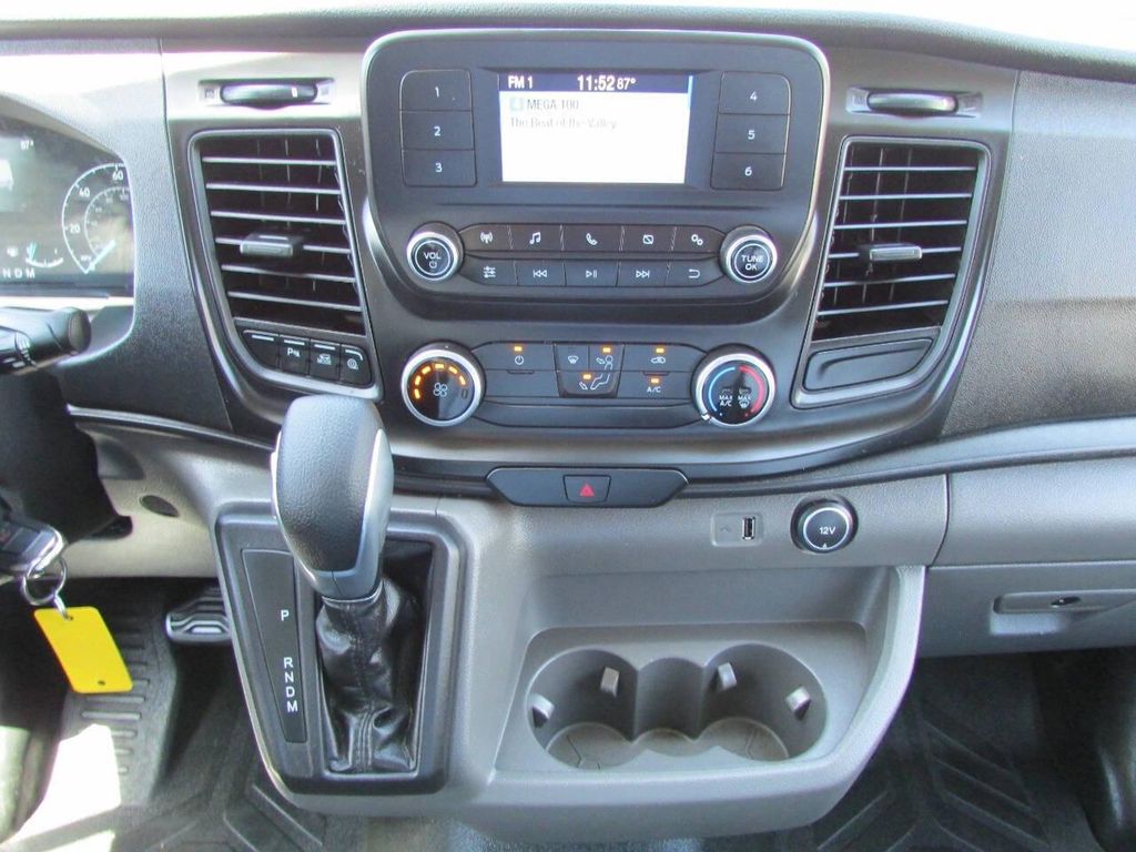 صورة مصغرة 19 لـ 2023 FORD TRANSIT-250 BASE