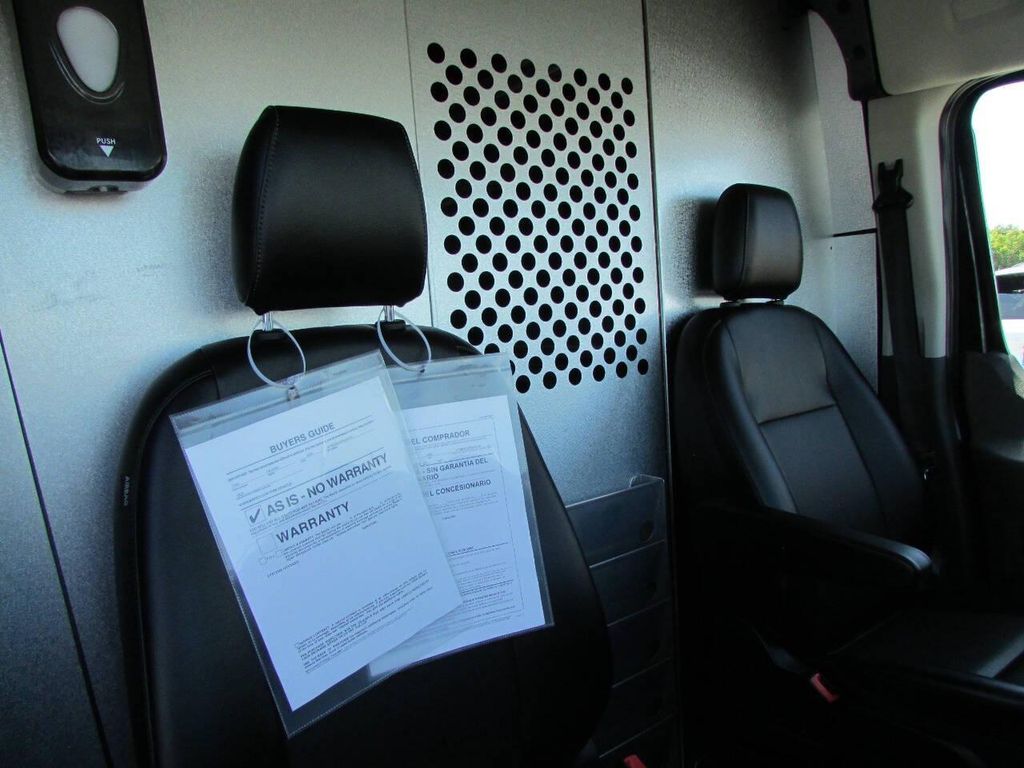 صورة مصغرة 17 لـ 2023 FORD TRANSIT-250 BASE