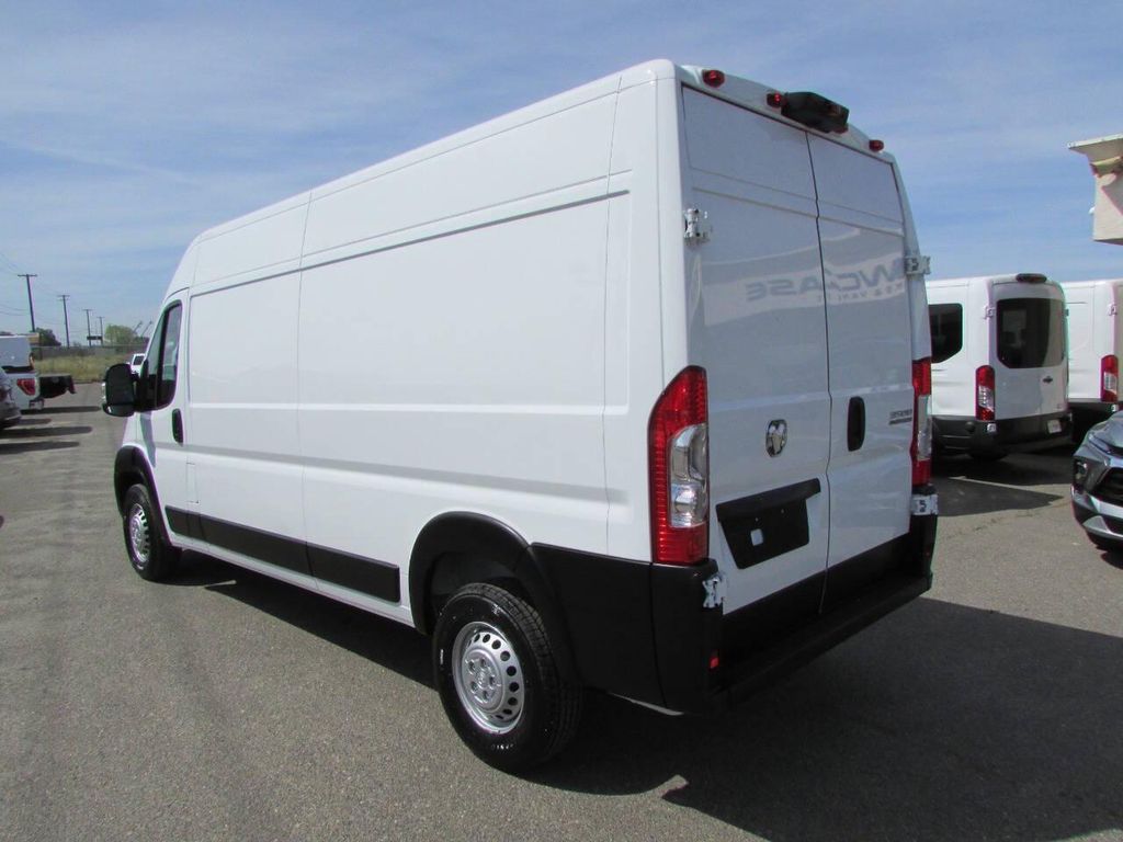 صورة 9 لـ 2025 RAM PROMASTER 3500 HIGH ROOF