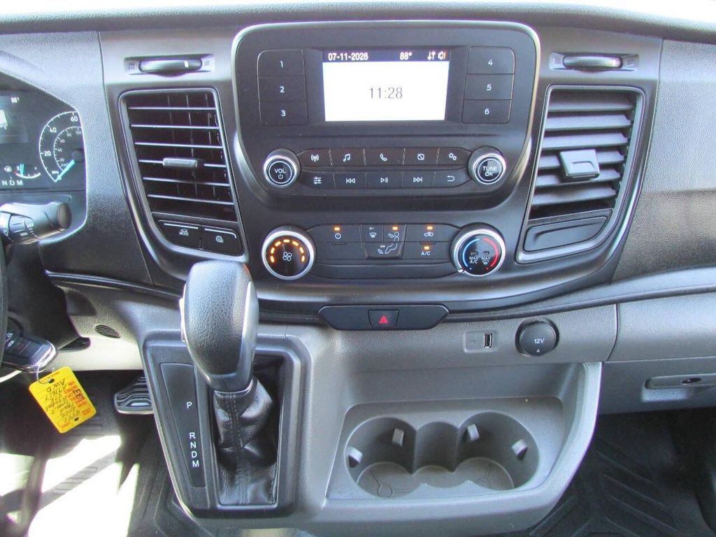 صورة مصغرة 21 لـ 2024 FORD TRANSIT-250 BASE