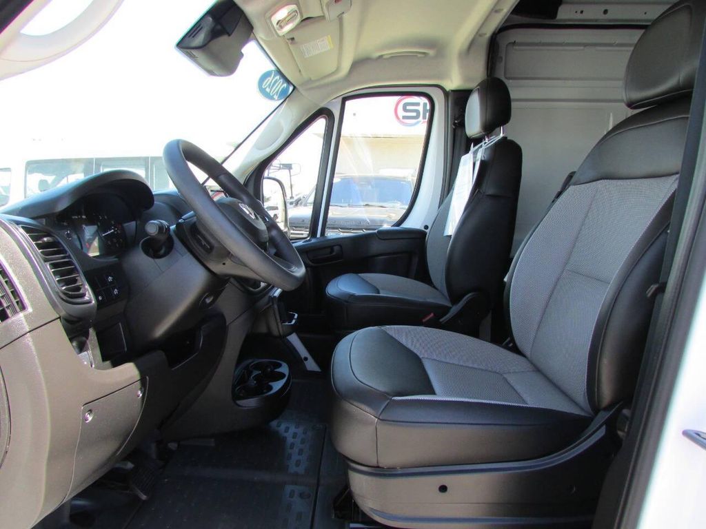 صورة مصغرة 13 لـ 2026 RAM PROMASTER 2500 TRADESMAN