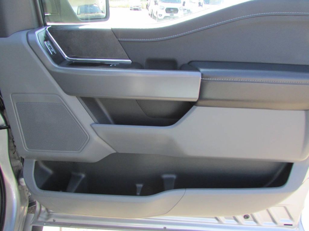 2025 FORD F-150 XLT 缩略图 23