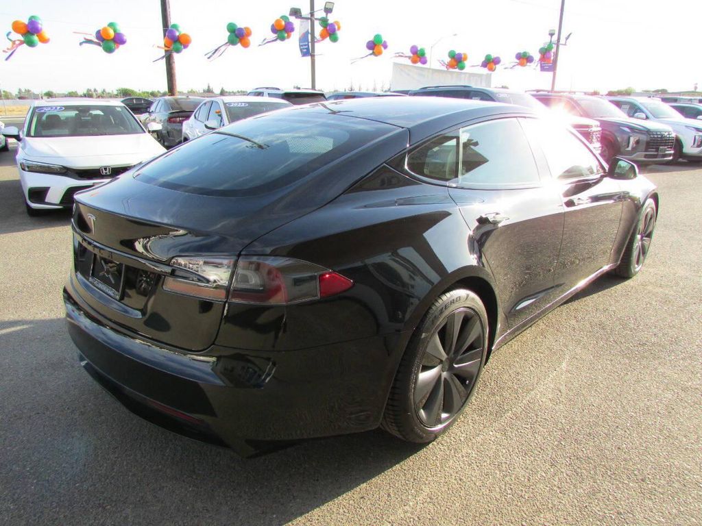 2021 Tesla MODEL S LONG RANGE — фото 8