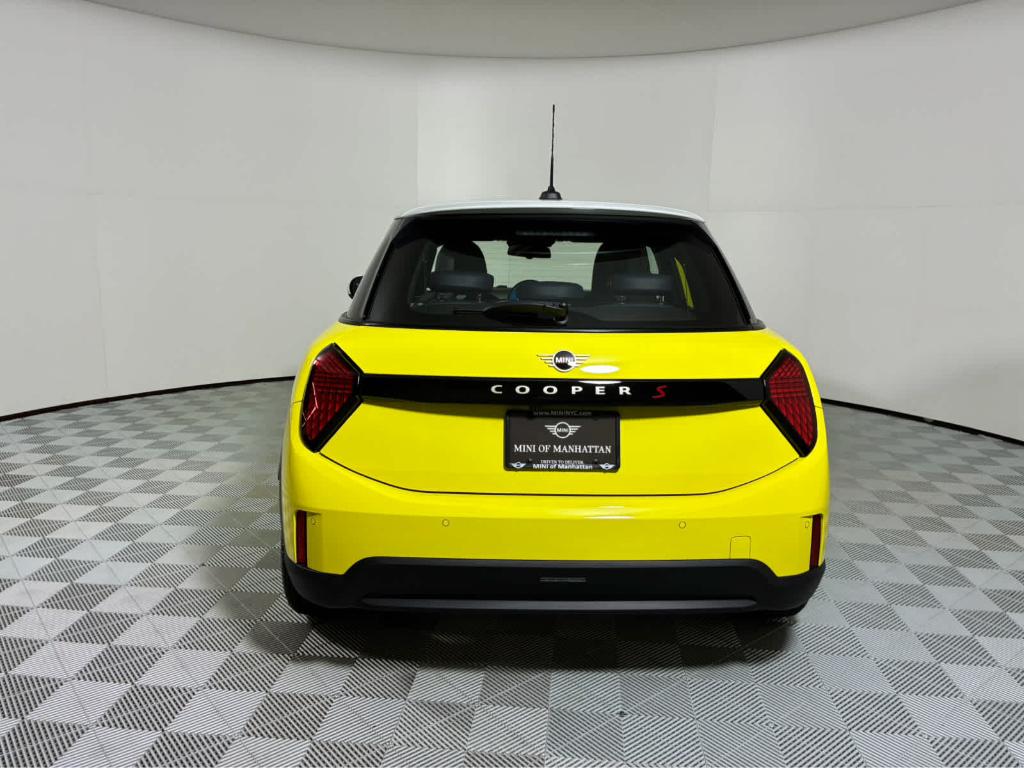 صورة 4 لـ 2026 MINI HARDTOP S