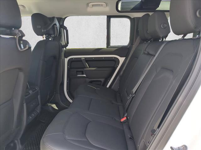 2026 LAND Rover DEFENDER P300 S 缩略图 16