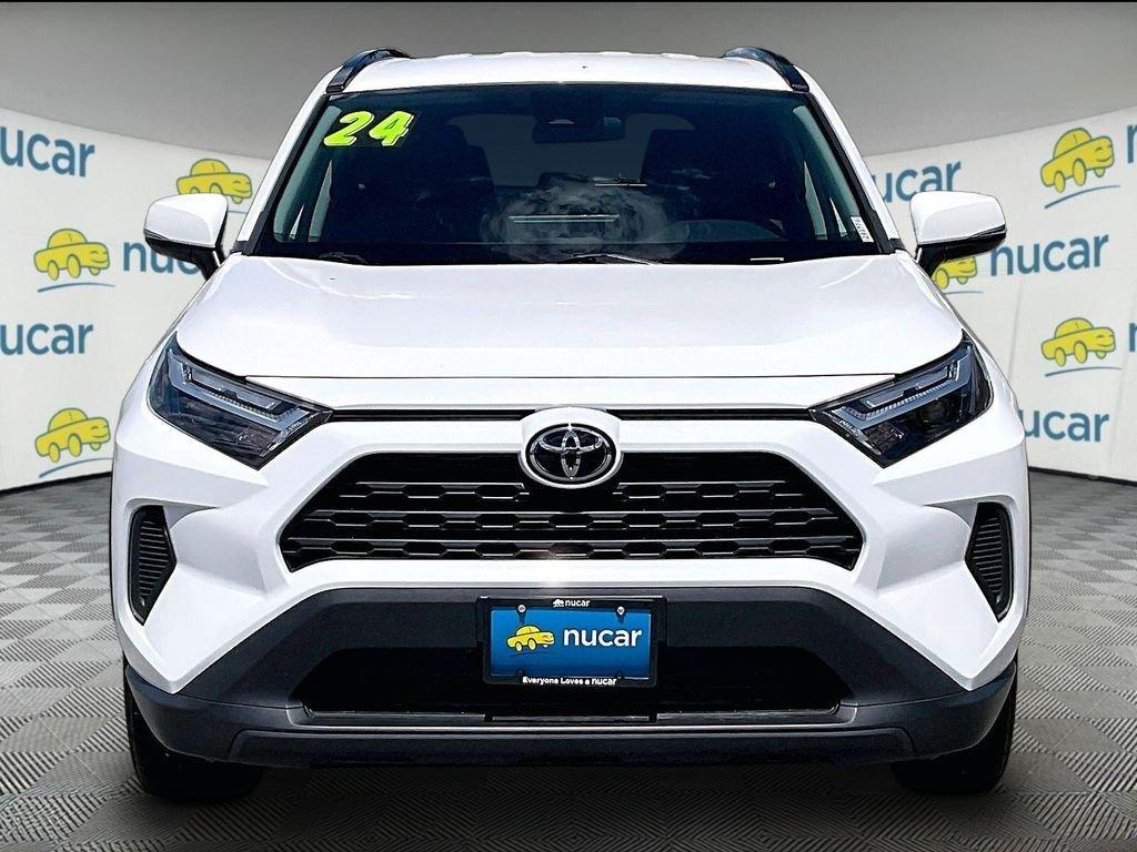 2024 Toyota RAV4 XLE 照片 2