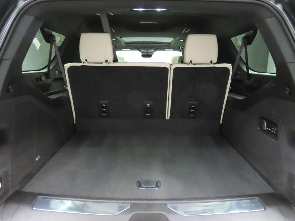صورة 47 لـ 2022 Cadillac ESCALADE ESV SPORT