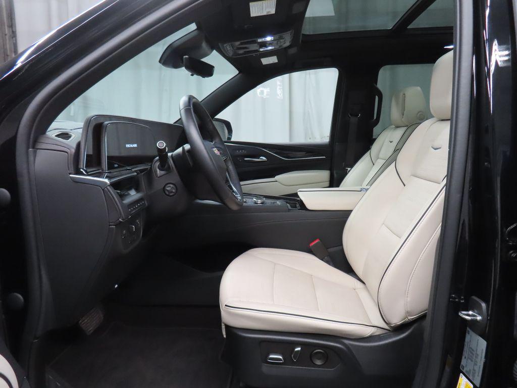 صورة 12 لـ 2022 Cadillac ESCALADE ESV SPORT