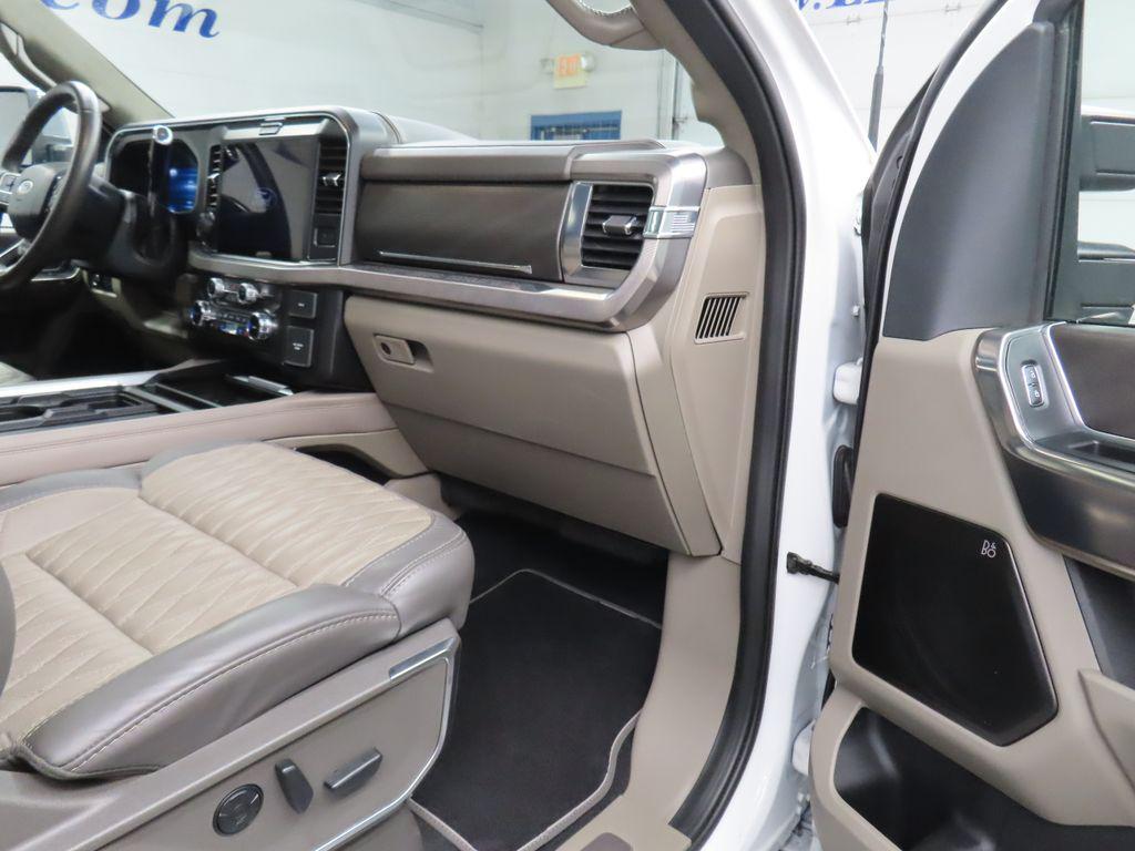 2025 FORD F-450 PLATINUM 缩略图 42