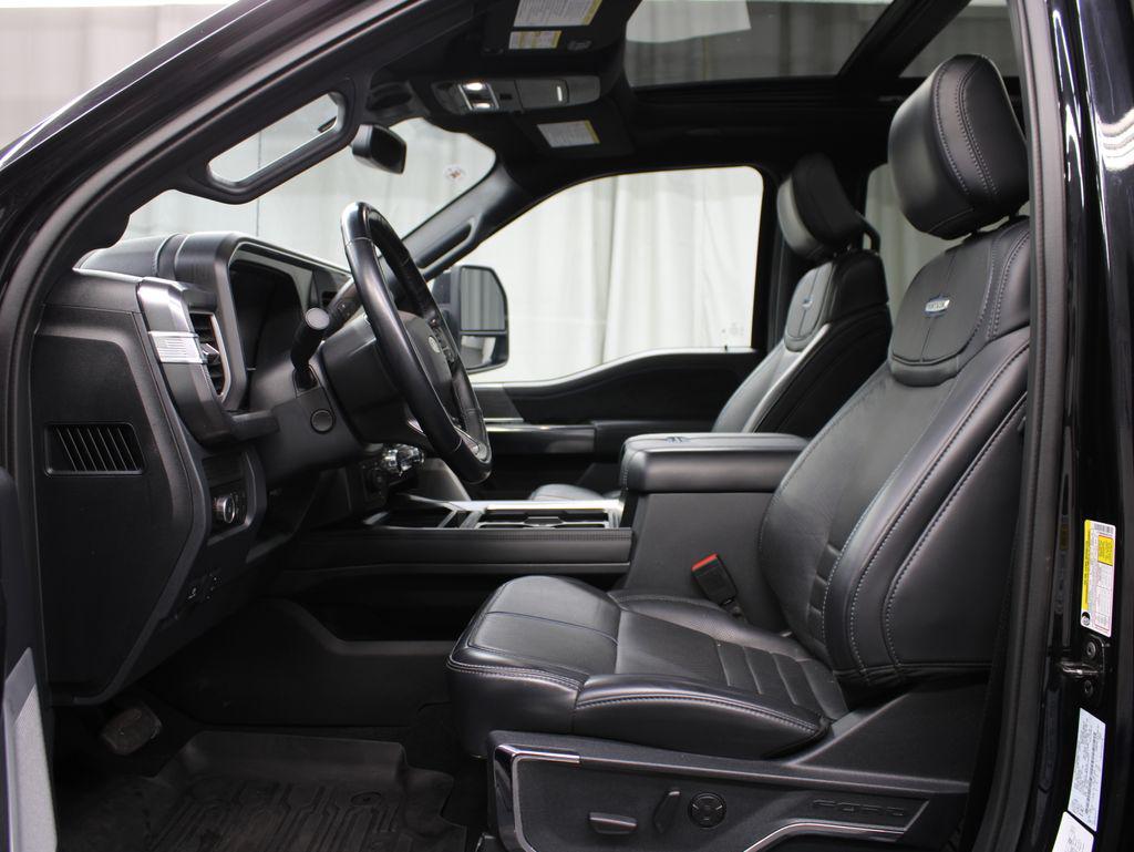 2025 FORD F-450 PLATINUM — миниатюра 15