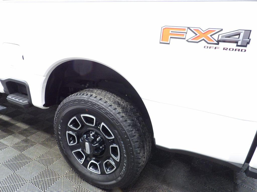 صورة مصغرة 46 لـ 2026 FORD F-250 PLATINUM