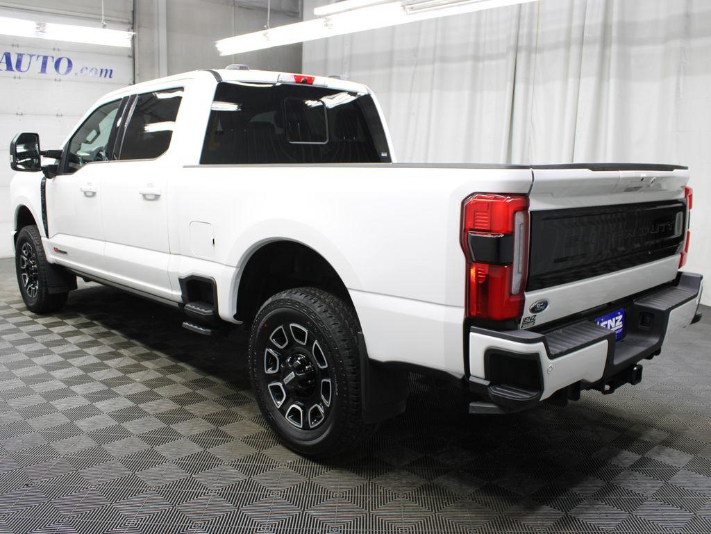 2025 FORD F-250 PLATINUM — фото 7
