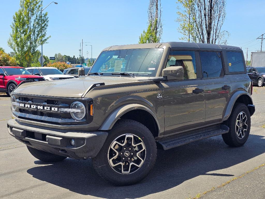 New 2026 Ford Bronco Outer Banks
