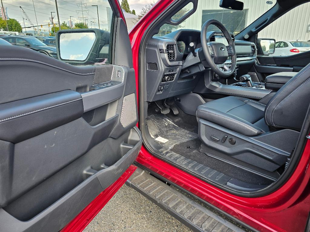 صورة مصغرة 11 لـ 2026 FORD F-150 XLT