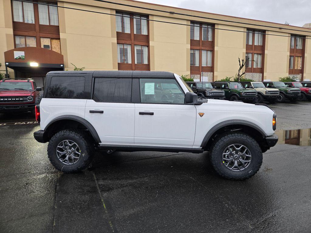 FORD BRONCO - 4