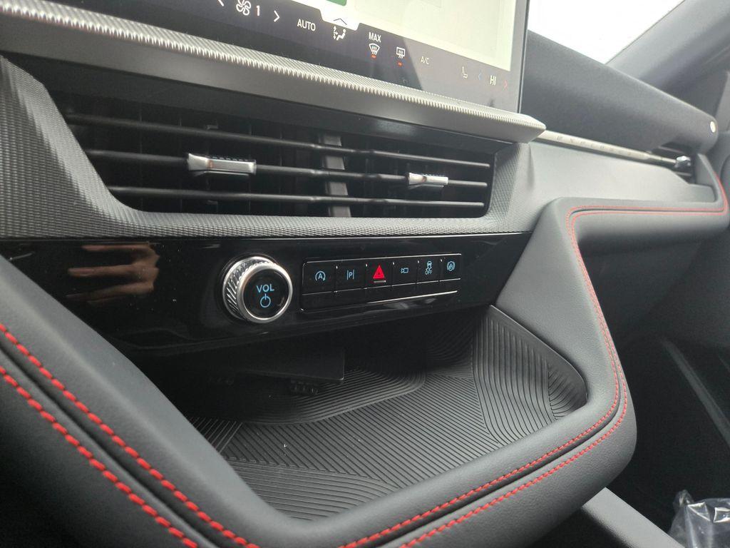صورة مصغرة 16 لـ 2026 FORD EXPLORER ST-LINE