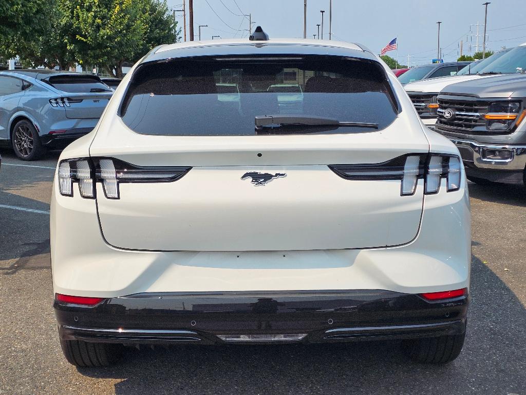2026 FORD MUSTANG MACH-E PREMIUM — фото 6