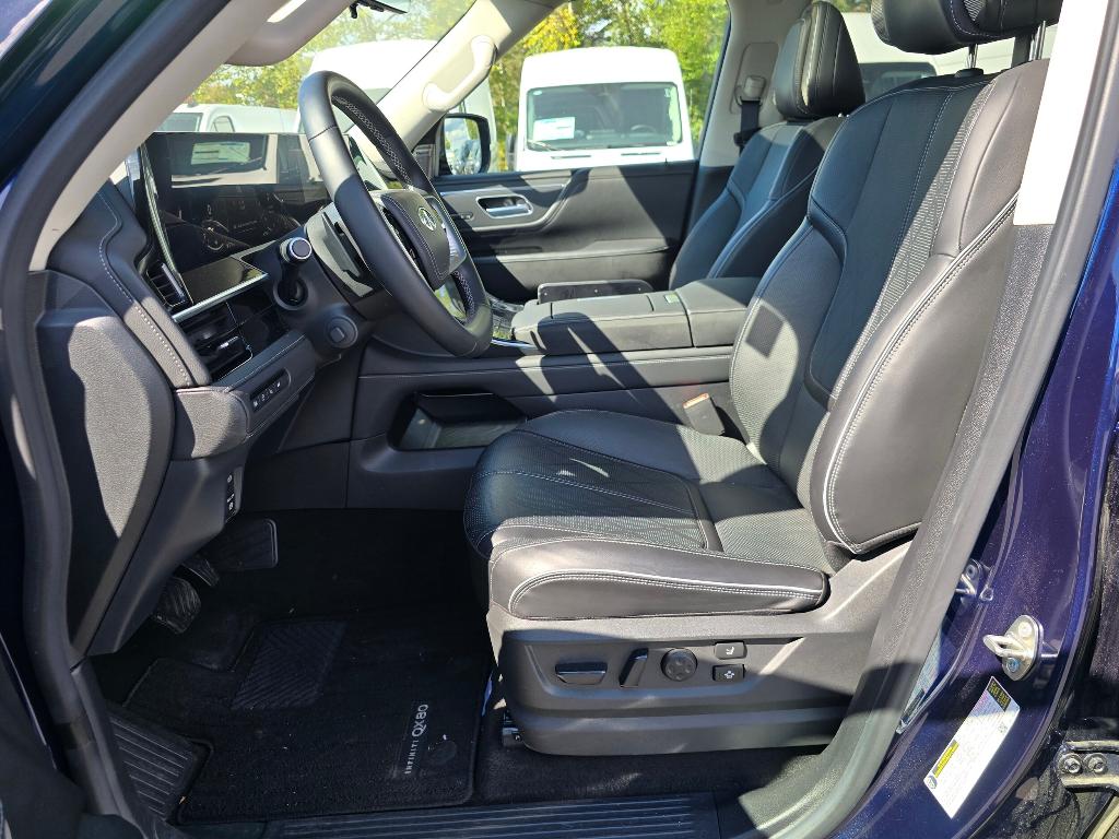 صورة 15 لـ 2025 Infiniti QX80 SENSORY