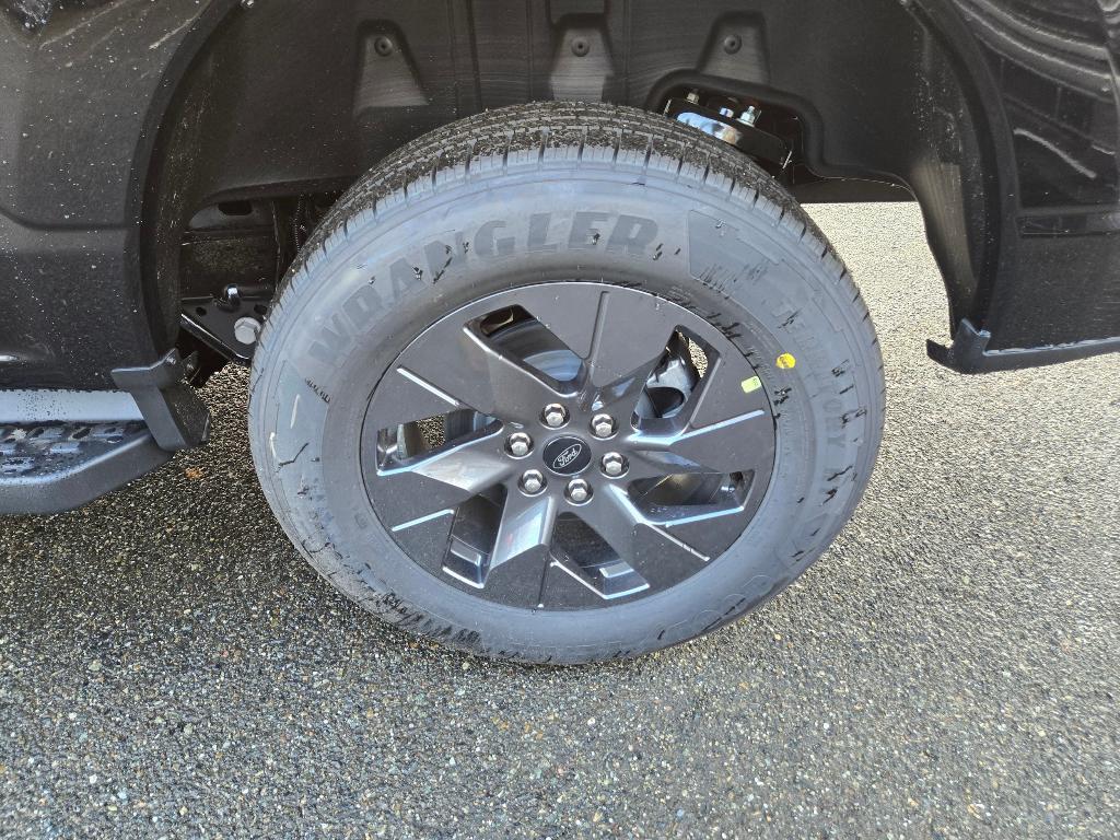صورة 9 لـ 2025 FORD F-150 LIGHTNING FLASH