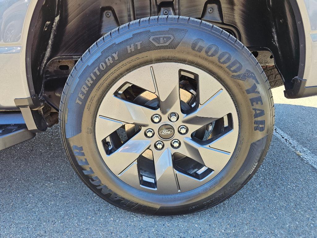 2024 FORD F-150 LIGHTNING XLT 缩略图 15