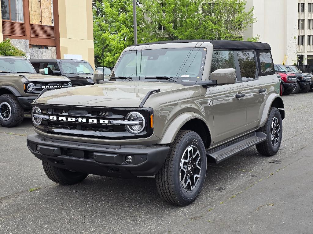 New 2026 Ford Bronco Outer Banks